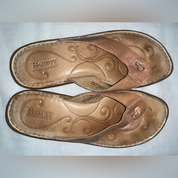 Born‎ Women's Opanka Leather Flip Flops Thong Sandal Size 8M Brown - Picture 1 of 3